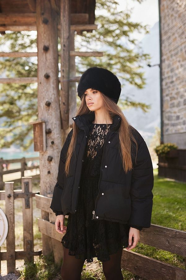 Kurtka puchowa skrócona z zamkiem czarna 164001 № 4