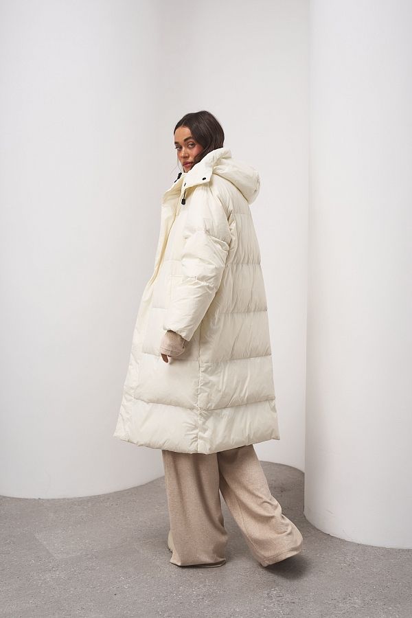 Długa kurtka puchowa z kapturem mleczna 240906/2 № 4