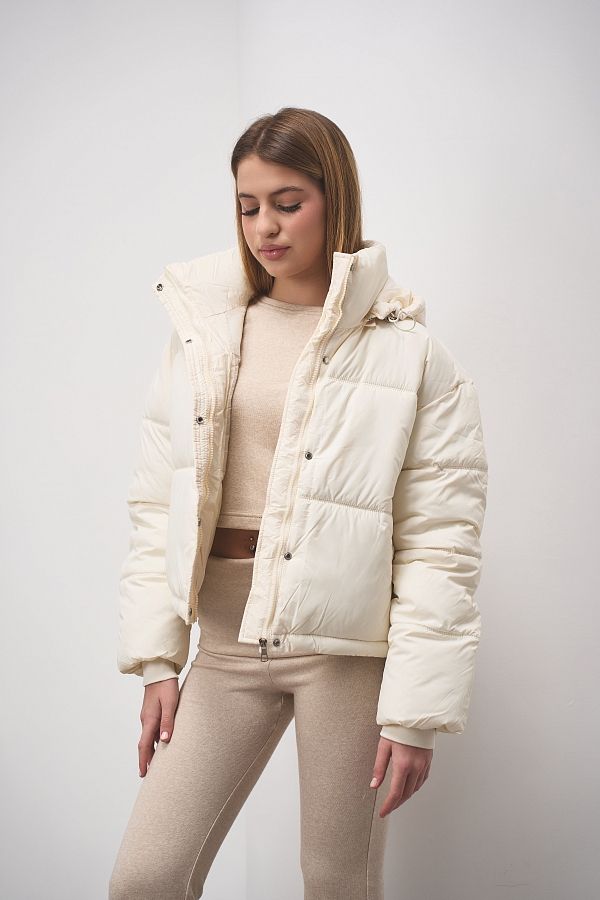 Krótka kurtka puchowa z kapturem mleczna 240909/2 № 1