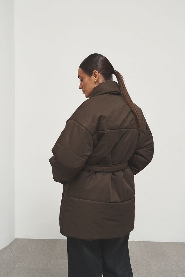 Kurtka puchowa przedłużona z paskiem chekoladowa kurtkapuch17/11 № 2