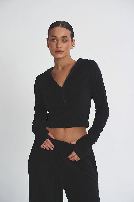 Kombinezon dopasowany z zamkiem czarny