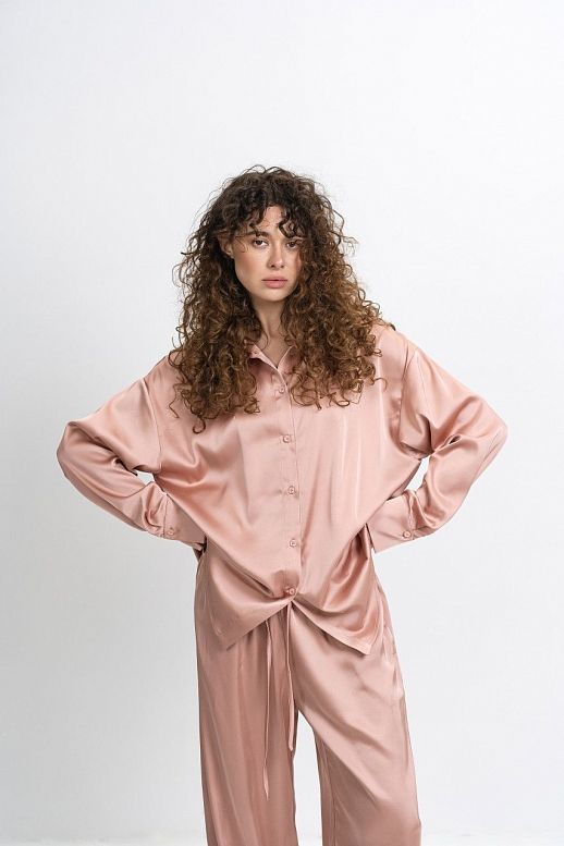 Jedwabny garnitur różowy